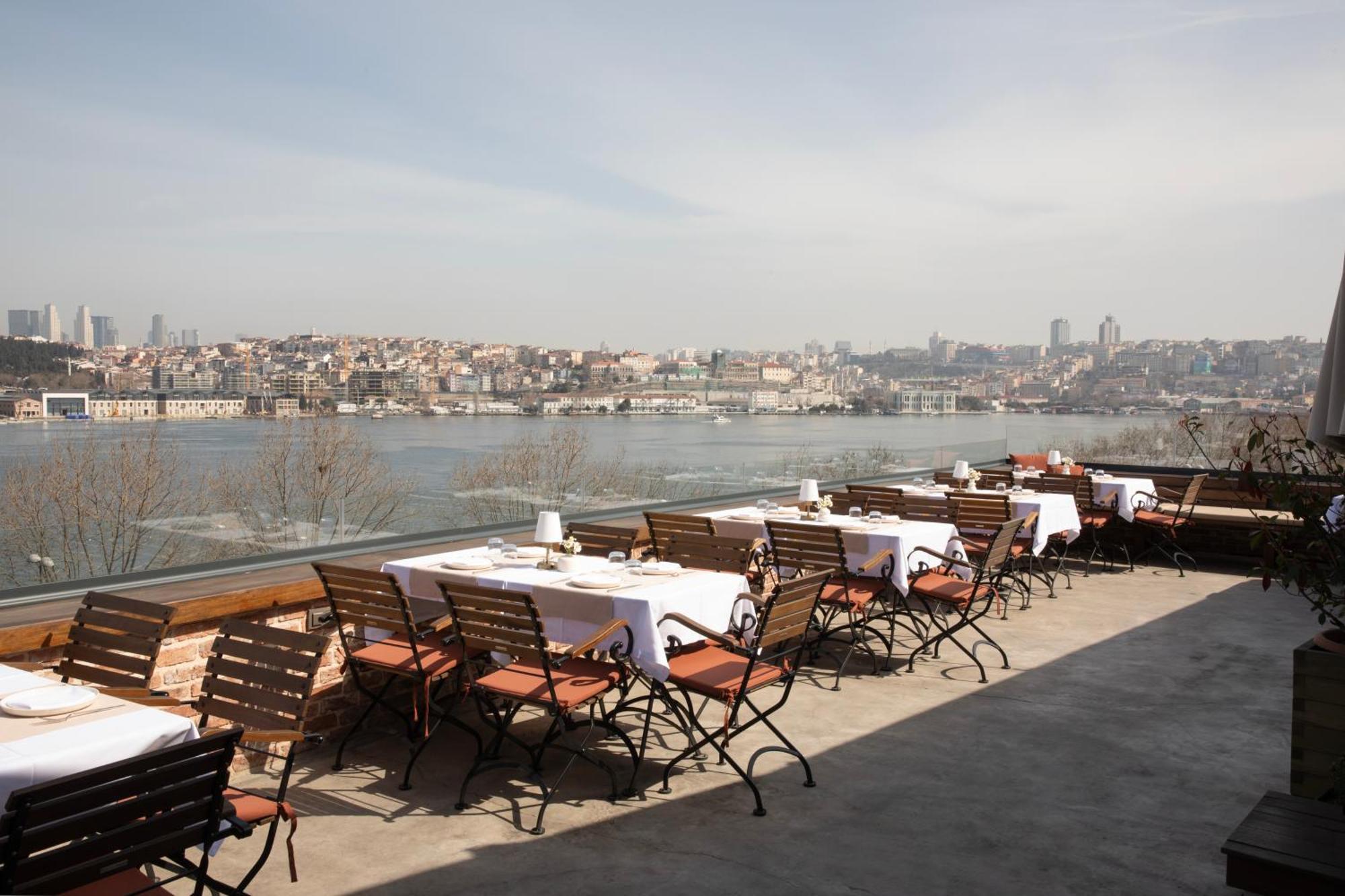 Istanbul Old City Colorful Houses Balat Petrion Hotel Экстерьер фото